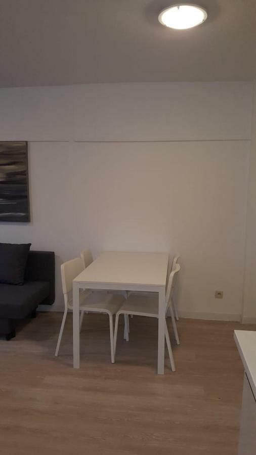 בריסל Central Appartment 2 Bedrooms מראה חיצוני תמונה