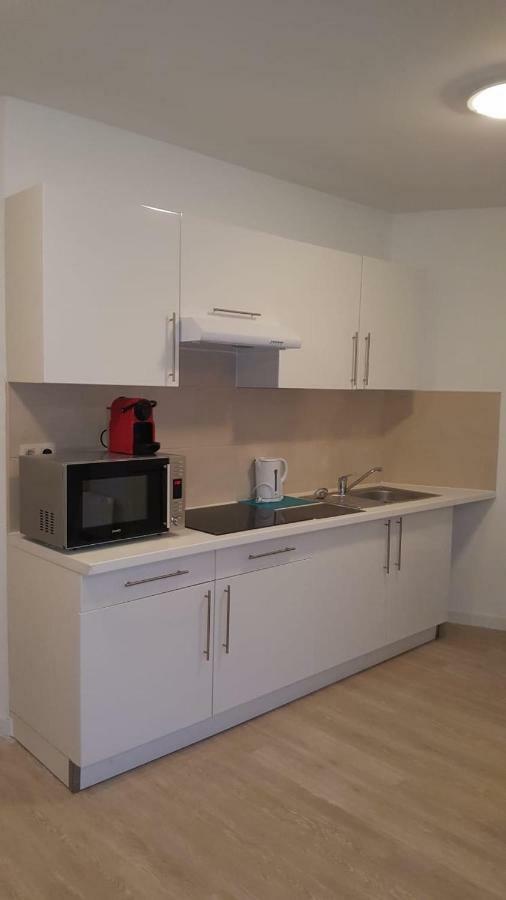 בריסל Central Appartment 2 Bedrooms מראה חיצוני תמונה